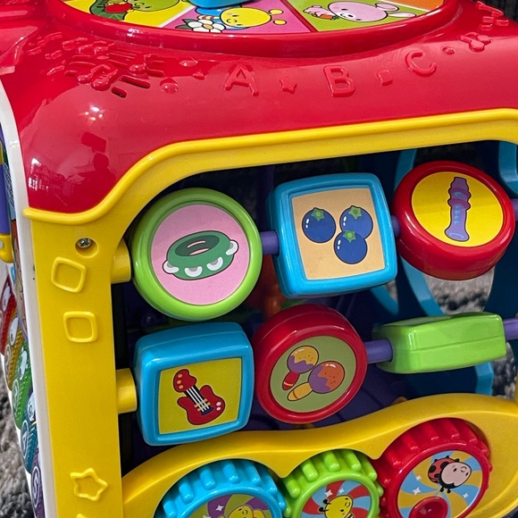 VTech Sort & Discover Activity Cube - Red and Multicolor - Picture 3 of 3